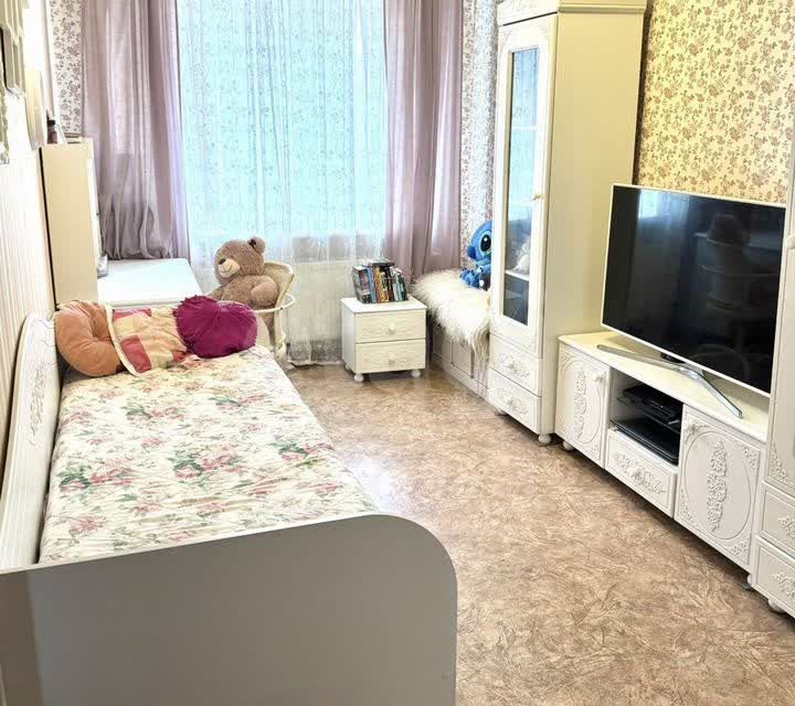Продаётся 4-комнатная квартира, 94.2 м²