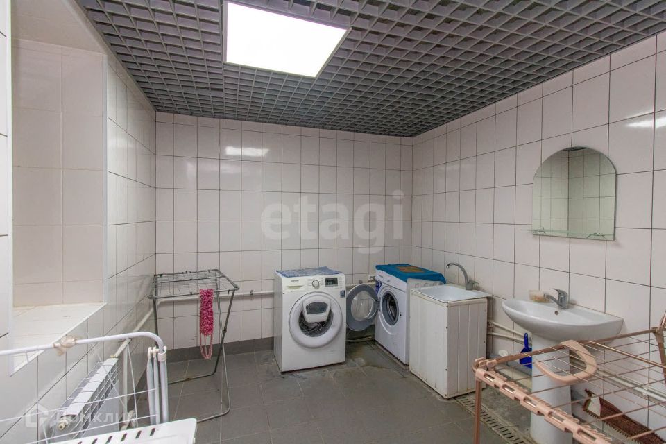 Продаётся комната в 2-комн. квартире, 34.6 м²