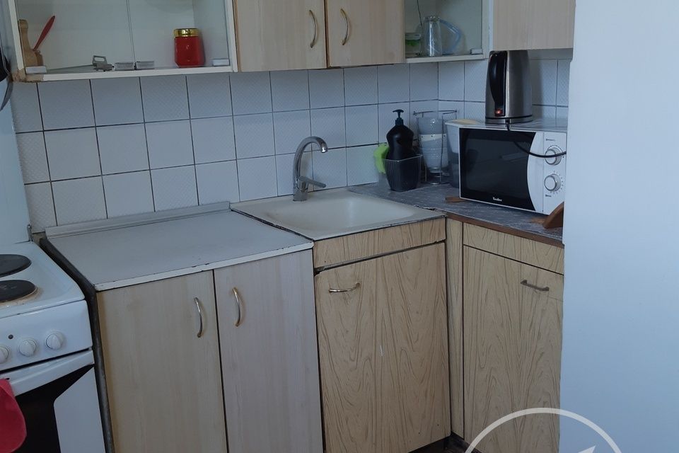 Продаётся 1-комнатная квартира, 38 м²