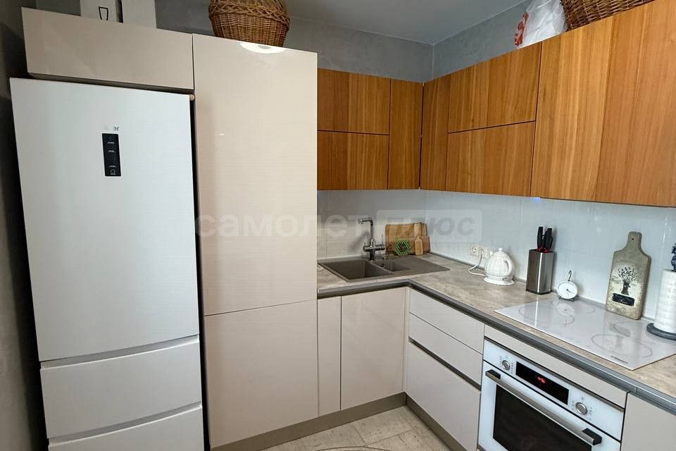 Продаётся 1-комнатная квартира, 38.4 м²