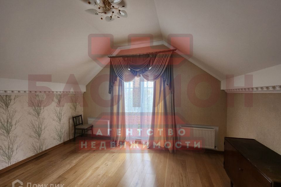 Продаётся таунхаус, 2-эт., 271 м²