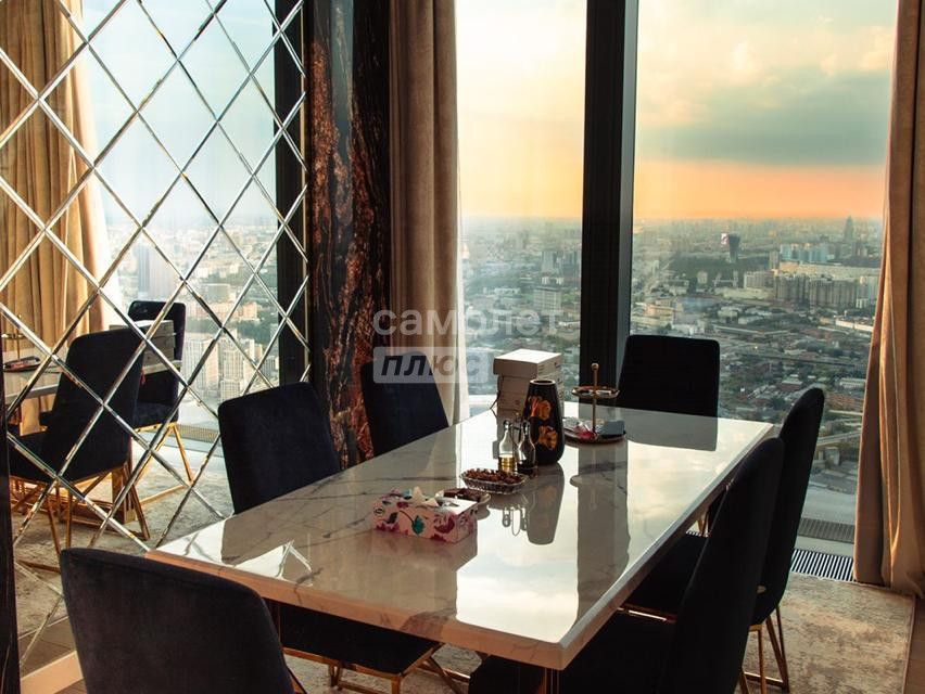 Продаётся 3-комнатная квартира, 125 м²