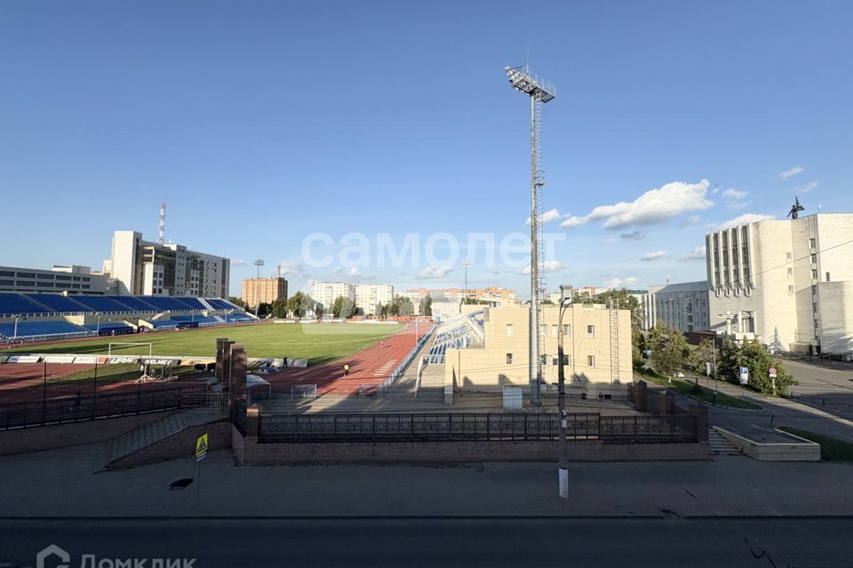 Продаётся 2-комнатная квартира, 67.3 м²