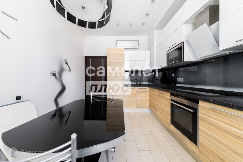 Продаётся 2-комнатная квартира, 61 м²