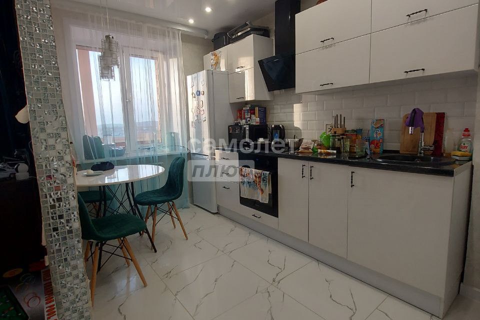 Продаётся 3-комнатная квартира, 63.4 м²