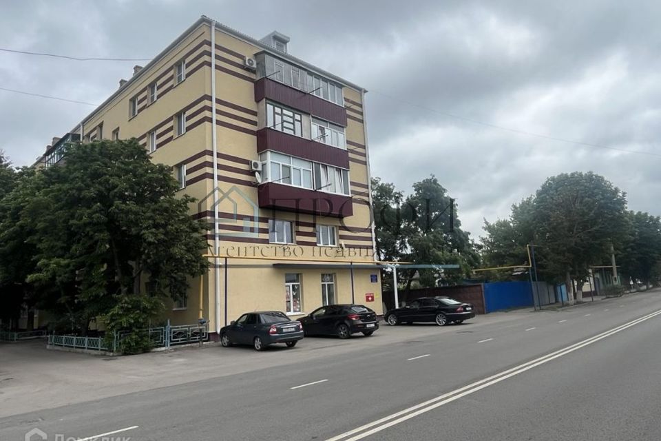 Продаётся 3-комнатная квартира, 45.7 м²