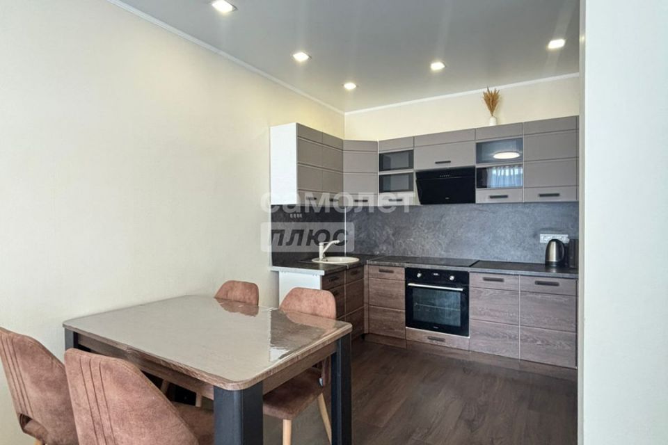 Продаётся 1-комнатная квартира, 43.7 м²