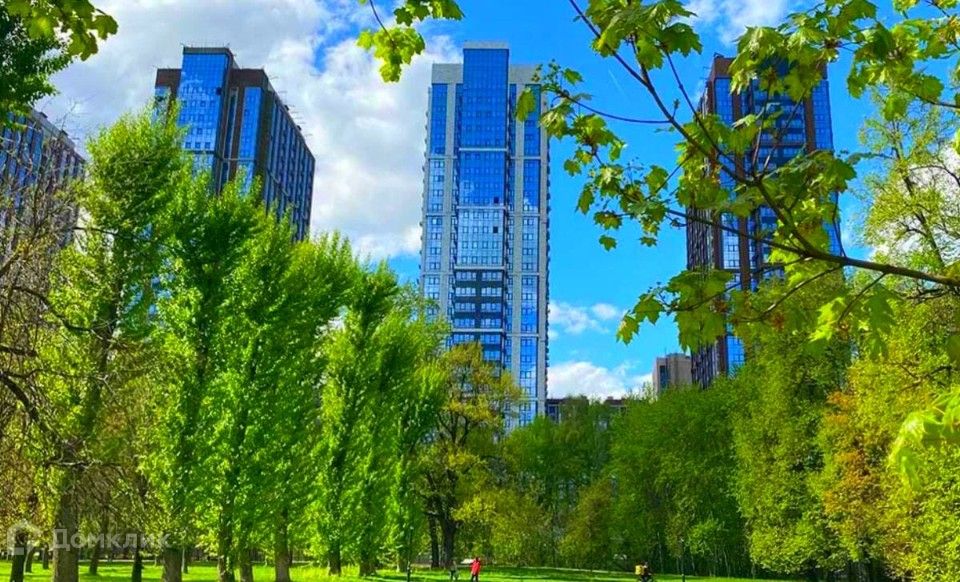 Продаётся 5-комнатная квартира, 143 м²