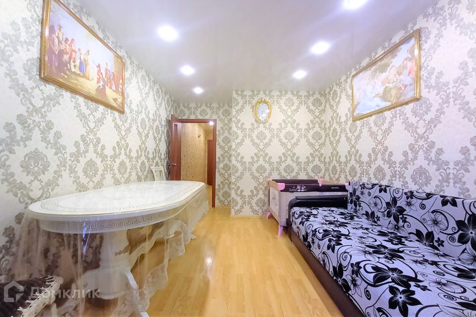 Продаётся 4-комнатная квартира, 62.5 м²