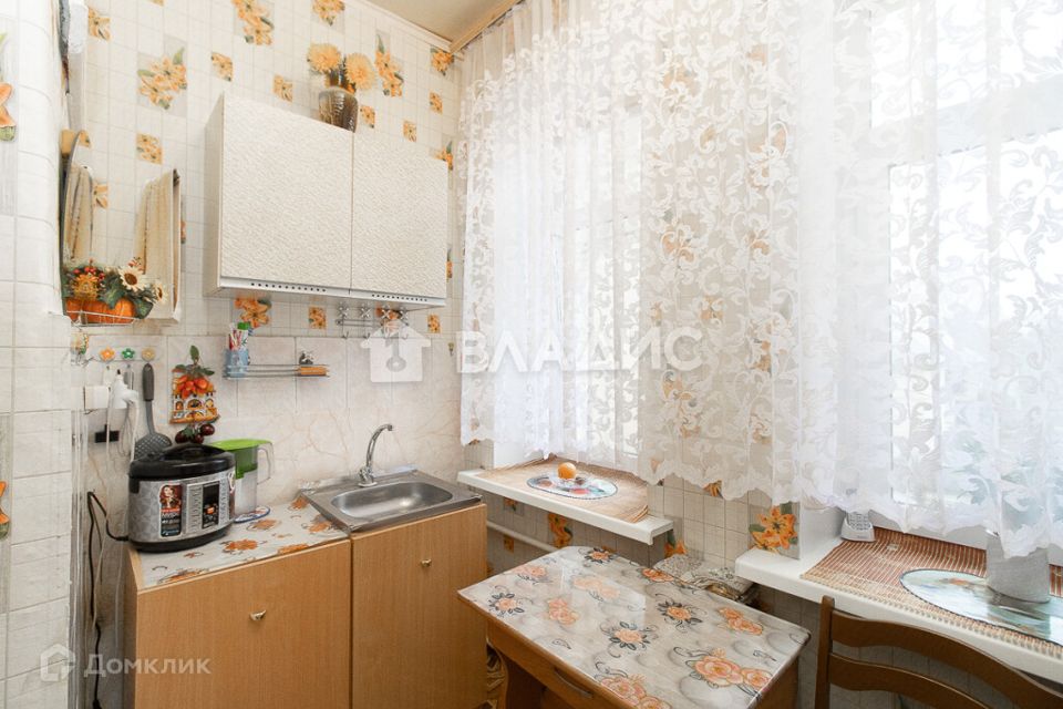 Продаётся 3-комнатная квартира, 65.9 м²