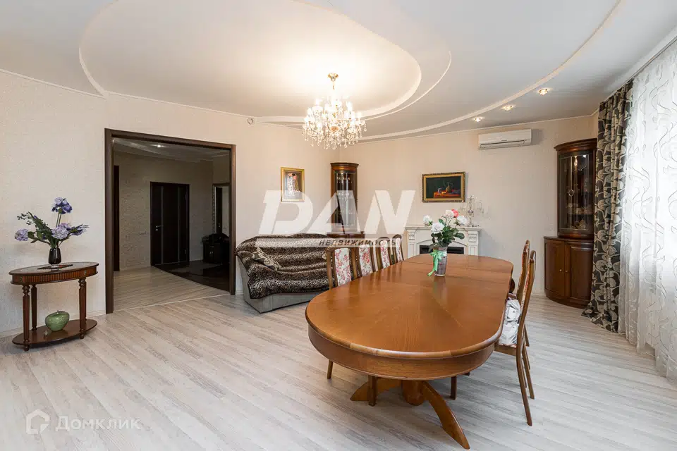 Продаётся 5-комнатная квартира, 151.3 м²