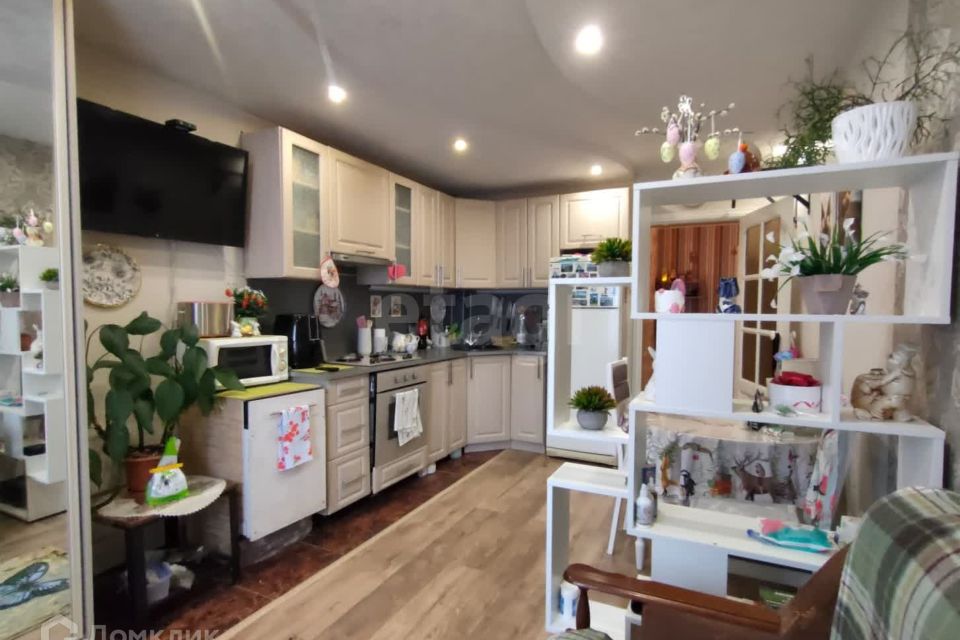 Продаётся 1-комнатная квартира, 49.5 м²