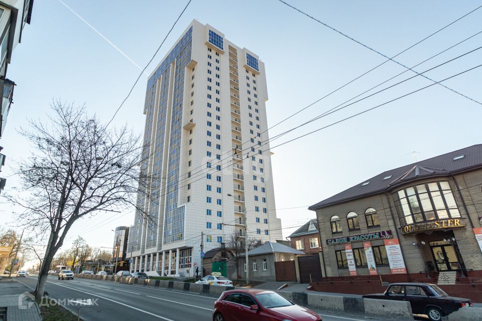 Продаётся 1-комнатная квартира, 54 м²