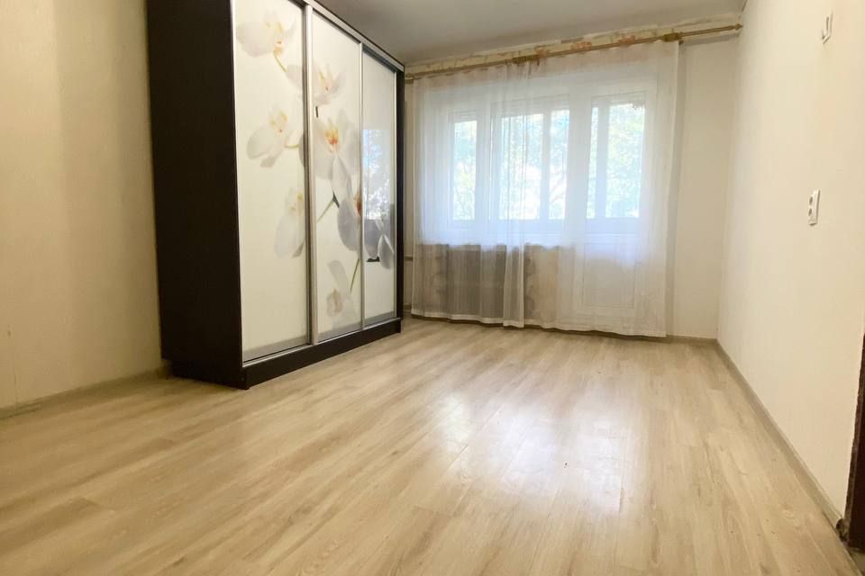 Продаётся 2-комнатная квартира, 42.8 м²