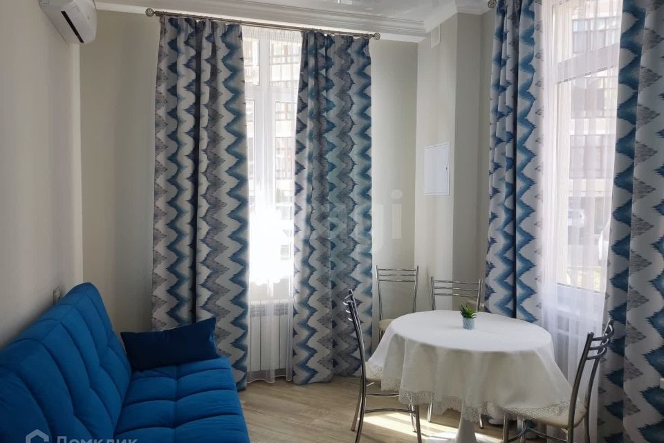 Продаётся 1-комнатная квартира, 42.5 м²