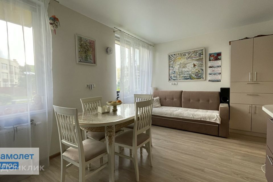 Продаётся 2-комнатная квартира, 63.5 м²