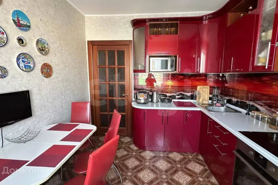 Продаётся 3-комнатная квартира, 70.7 м²