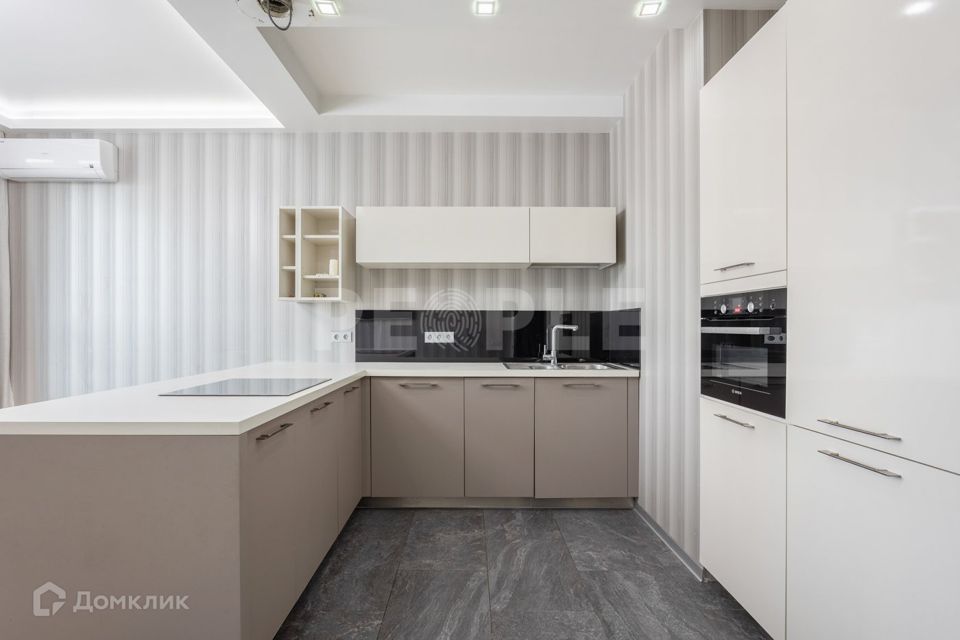 Продаётся 3-комнатная квартира, 75.5 м²