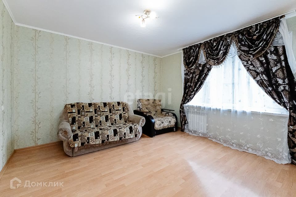 Продаётся 4-комнатная квартира, 63.4 м²