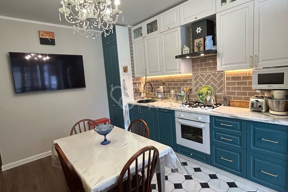 Продаётся 2-комнатная квартира, 55.5 м²