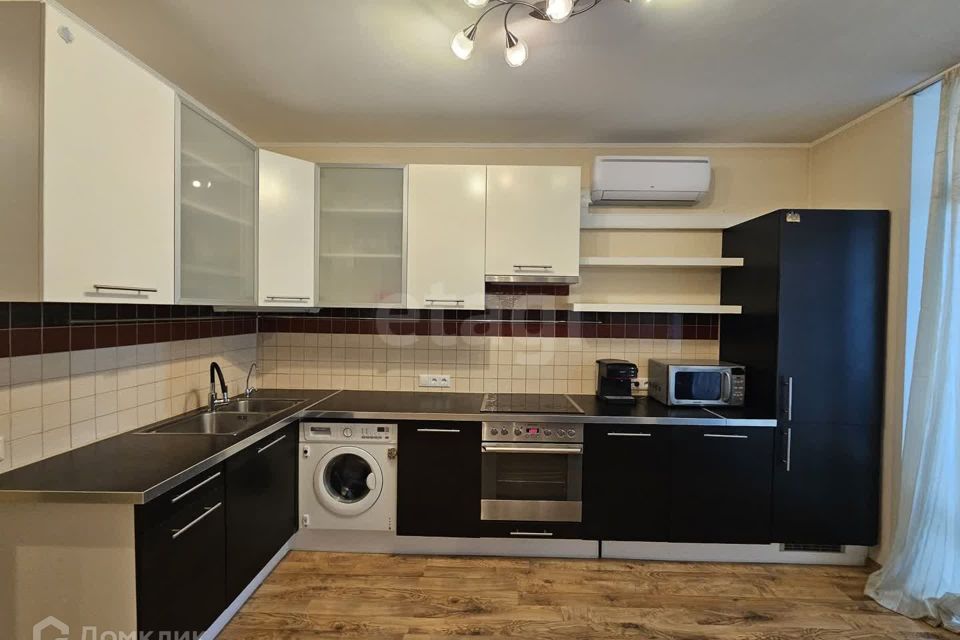 Продаётся 1-комнатная квартира, 39.7 м²