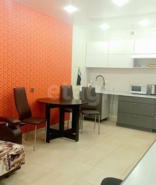 Сдаётся 3-комнатная квартира, 70 м²
