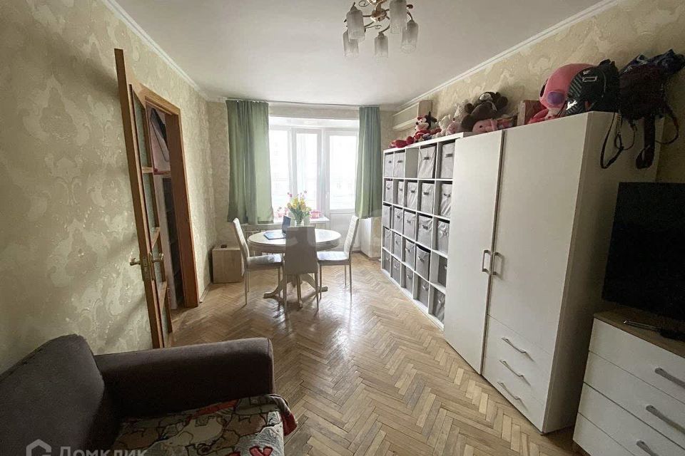 Продаётся 2-комнатная квартира, 42.4 м²