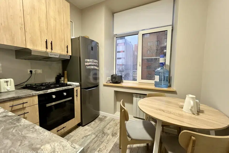 Продаётся 2-комнатная квартира, 58.2 м²