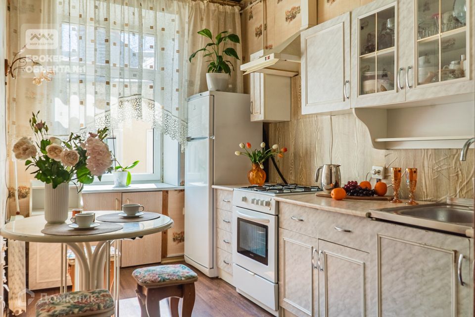 Продаётся 3-комнатная квартира, 55.7 м²