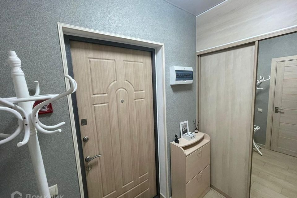 Продаётся 1-комнатная квартира, 40.4 м²