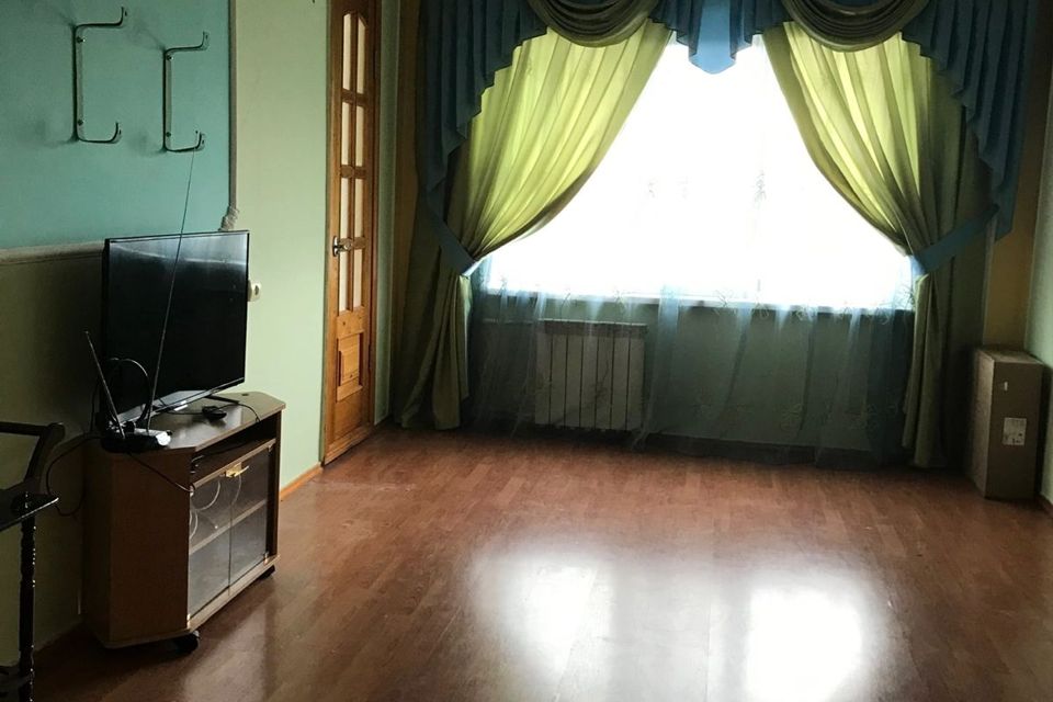 Продаётся 3-комнатная квартира, 100 м²