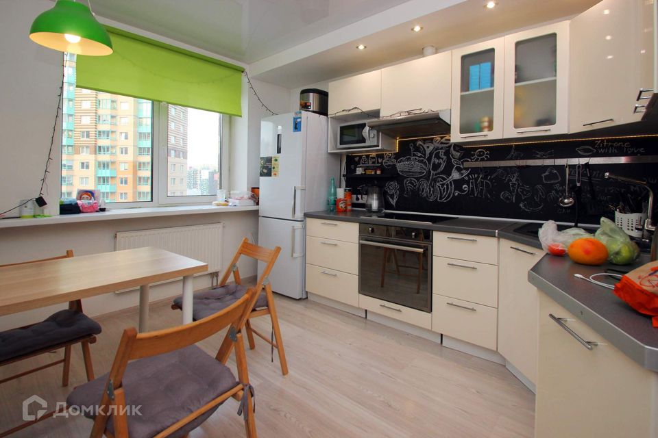 Сдаётся 2-комнатная квартира, 55 м²