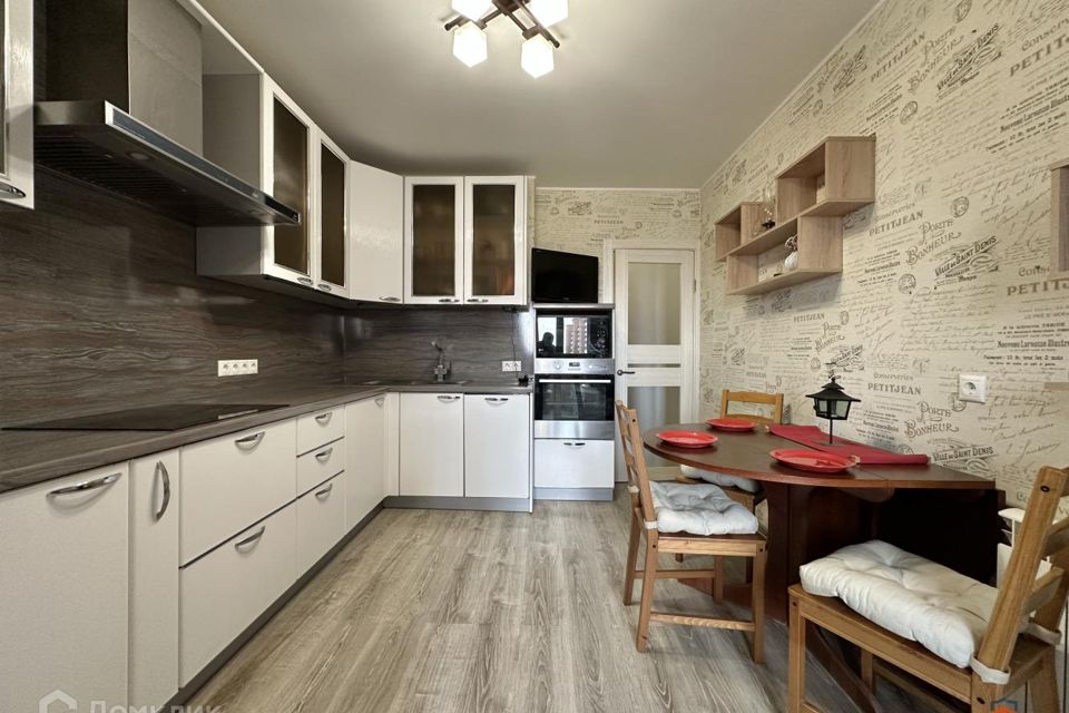 Продаётся 2-комнатная квартира, 62 м²
