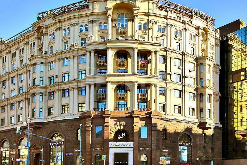 Продаётся 4-комнатная квартира, 133 м²