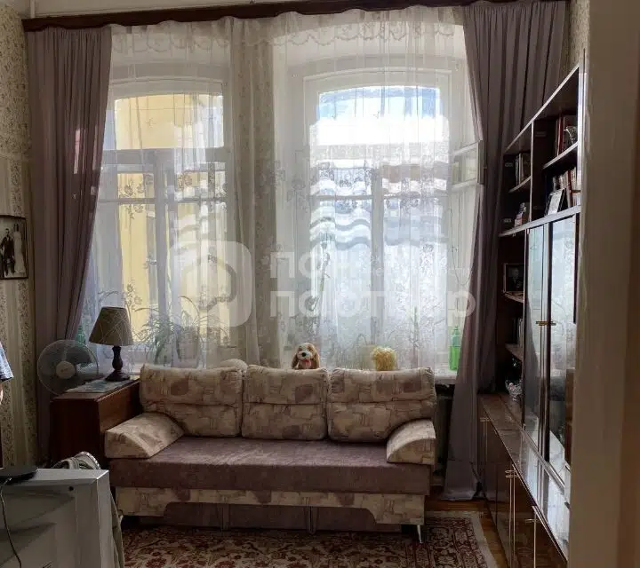 Продаётся 4-комнатная квартира, 101 м²