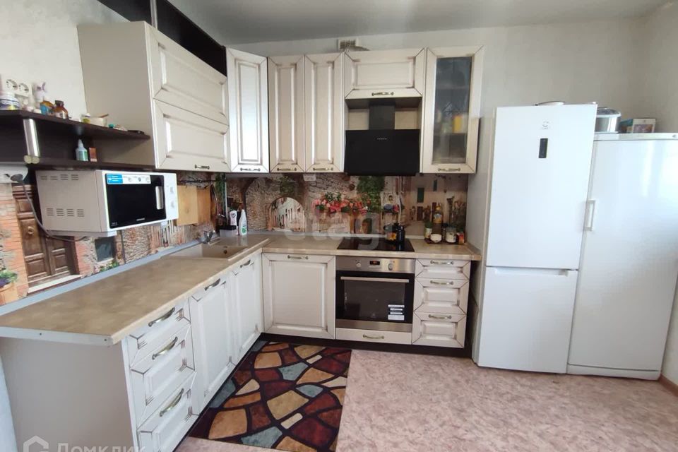 Продаётся 3-комнатная квартира, 95 м²