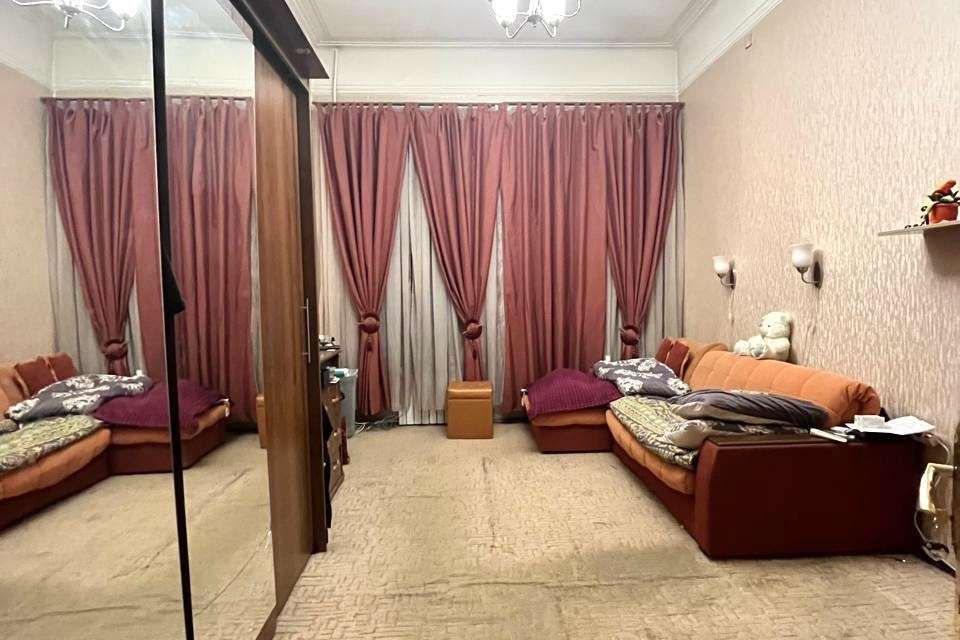 Продаётся 5-комнатная квартира, 160.3 м²