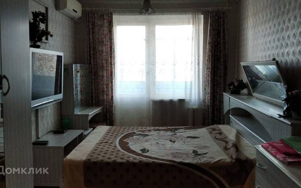 Продаётся 4-комнатная квартира, 72.6 м²