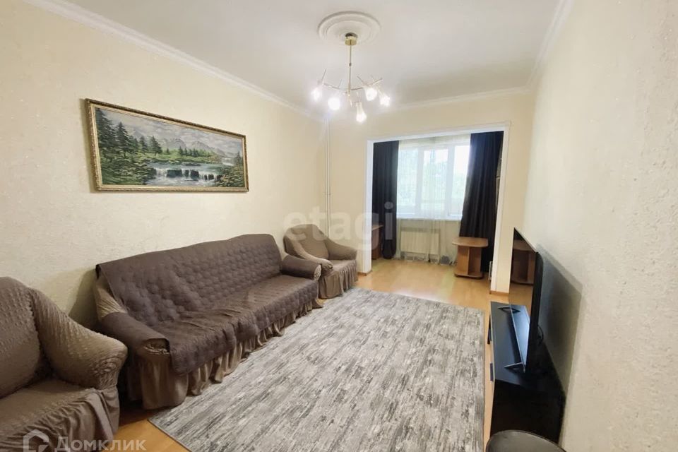 Продаётся 3-комнатная квартира, 62 м²