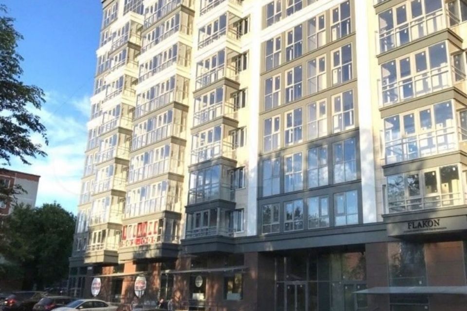 Продаётся 3-комнатная квартира, 110 м²