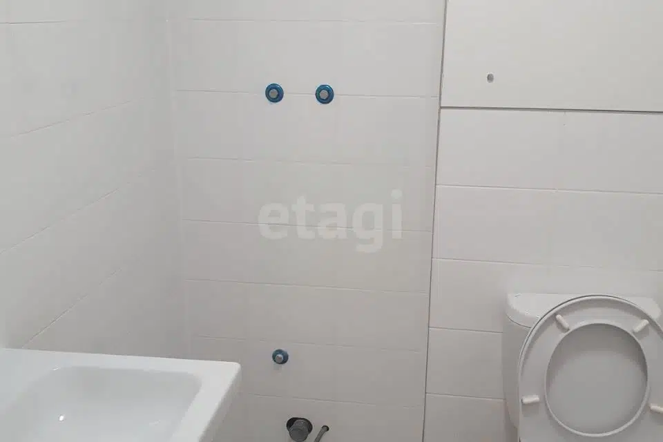 Продаётся 2-комнатная квартира, 63 м²