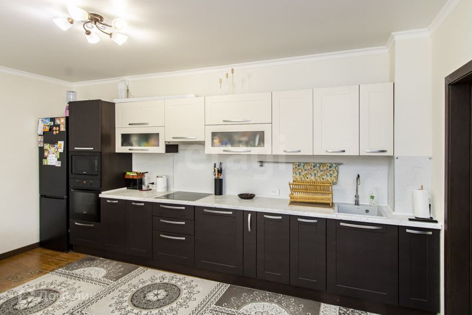 Продаётся 2-комнатная квартира, 77.6 м²