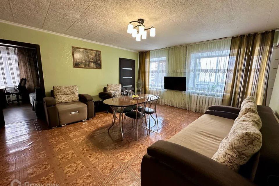 Продаётся 3-комнатная квартира, 57.7 м²