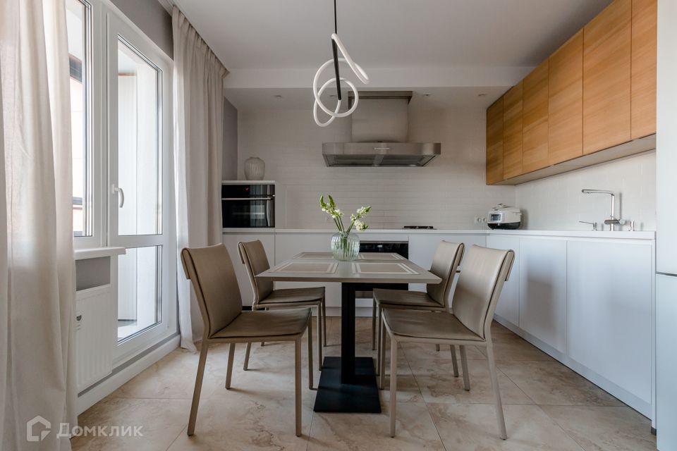 Продаётся 3-комнатная квартира, 74.2 м²