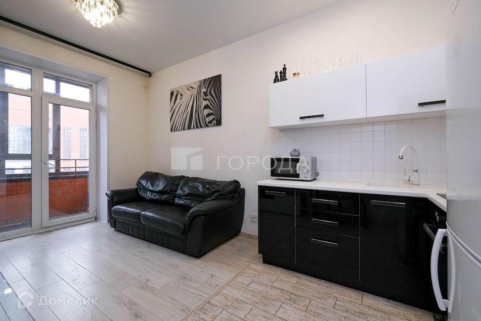 Продаётся 1-комнатная квартира, 43.7 м²