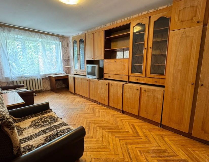 Продаётся 2-комнатная квартира, 65 м²