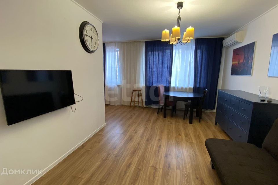 Продаётся 2-комнатная квартира, 56 м²