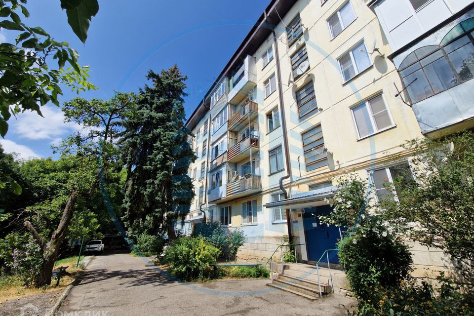 Продаётся 3-комнатная квартира, 60 м²