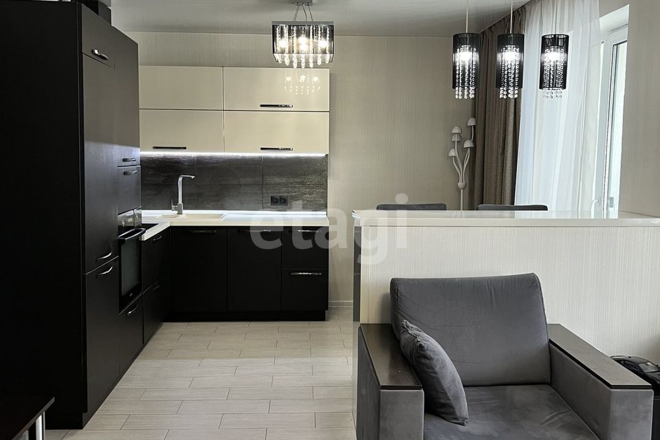 Продаётся 3-комнатная квартира, 76.3 м²