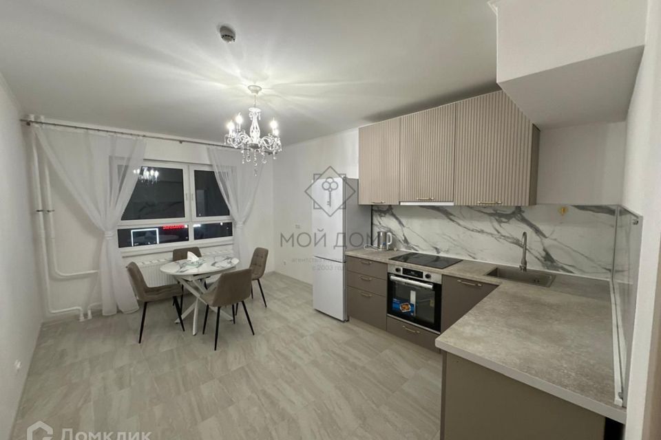 Сдаётся 2-комнатная квартира, 57 м²